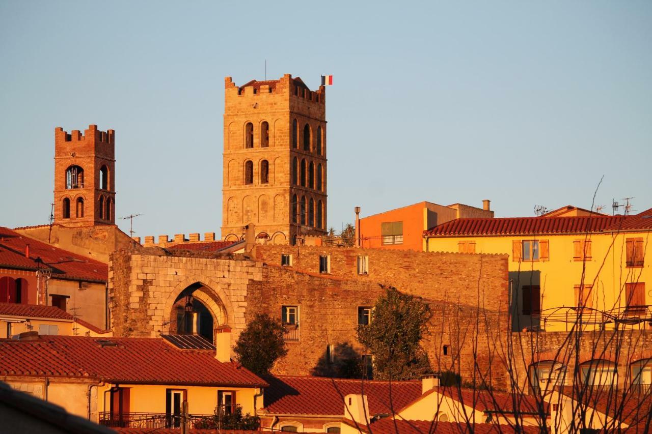 Maison Au Pied De La Cathedrale Elne Exteriör bild